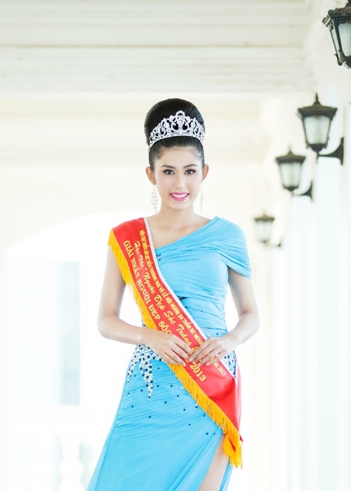 Hoa hậu,hoa hậu Việt Nam Thế giới,người đẹp lai 3 dòng máu đăng quang HH Việt Nam Thế giới