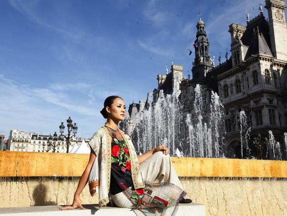 Sao việt,sao viet,hoa hậu ngọc hân,người mẫu ngọc hân,áo dài đến kinh thành thời trang Paris