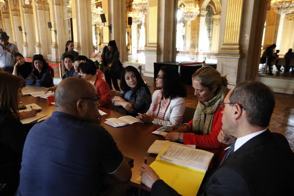 Sao việt,sao viet,hoa hậu ngọc hân,người mẫu ngọc hân,áo dài đến kinh thành thời trang Paris