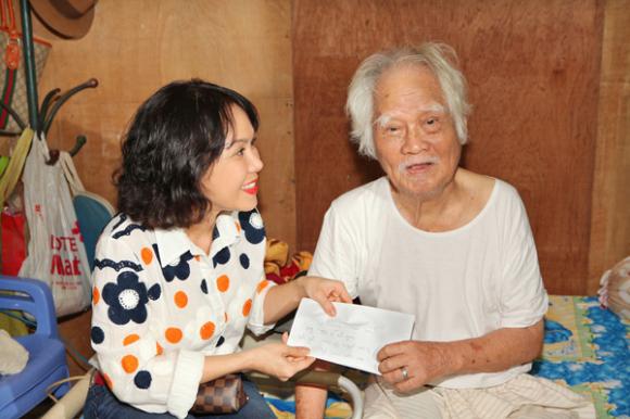 sao Việt, Việt Hương, nữ danh dài hải ngoại, Việt Hương đến thăm nhạc sĩ Nguyễn Văn Tý
