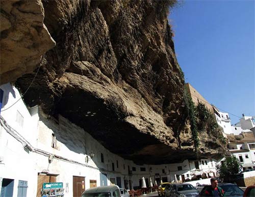 Setenil de Las Bodegas, Địa danh du lịch, Du lịch Tây Ban Nha