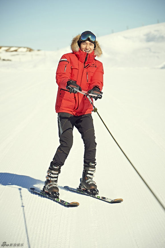 Lee Min Ho,Lee Min Ho quyến rũ,nụ cười ấm áp của Lee Min Ho,sao Hàn trên tạp chí
