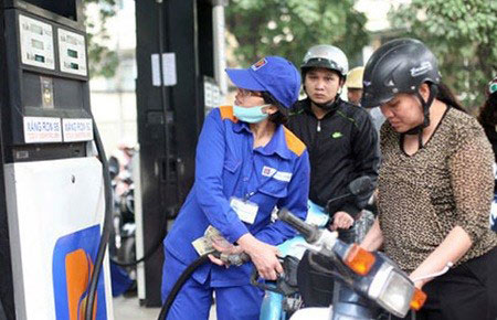 Giá xăng,Giá xăng sắp giảm tiếp