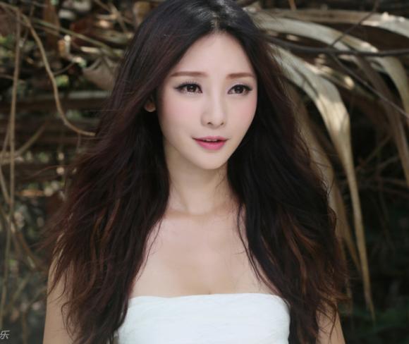 Liễu Nham, ngắm Liễu Nham, sao Hoa ngữ, ngắm sao đẹp mong manh