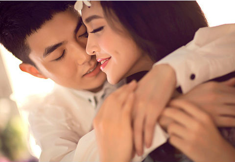 Ngoại tình,chồng ngoại tình,đau khổ vì tôi ngoại tình mà vợ vẫn vui