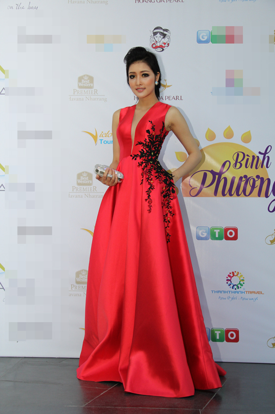 Triệu Thị Hà, trieu thi ha, Hoa hậu trả vương miện, Triệu Thị Hà trong đêm Bình Minh Phương Đông