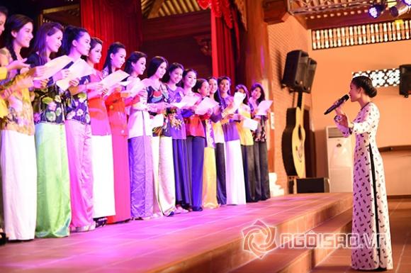 Hoa hậu Việt Nam 2014, Thí sinh Hoa hậu Việt Nam say mê tập hát “Dạ cổ hoài lang”