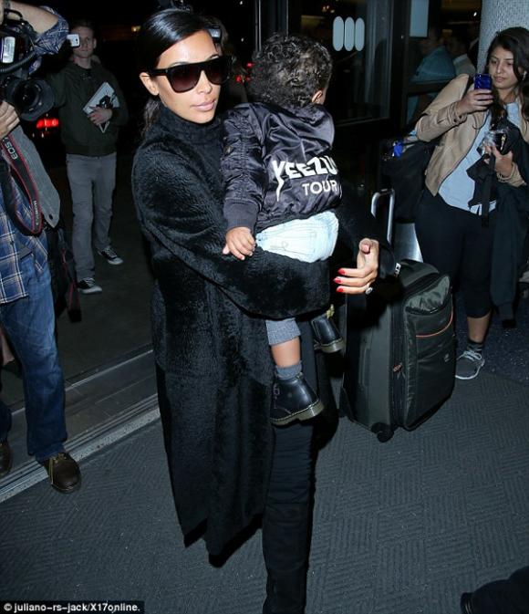 mẹ con Kim Kardashian,con gái Kim Kardashian,vợ chồng Kim Kardashian,Kim Kardashian sành điệu,sao hollywood
