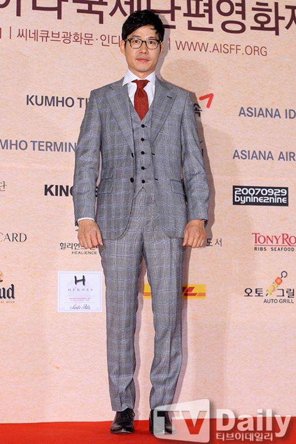 Kim Min Jung đẹp dịu dàng,Kim Min Jung trên tạp chí,Kim Min Jung thời trang thảm đỏ,sao hàn
