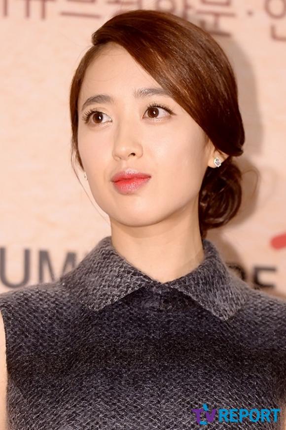 Kim Min Jung đẹp dịu dàng,Kim Min Jung trên tạp chí,Kim Min Jung thời trang thảm đỏ,sao hàn
