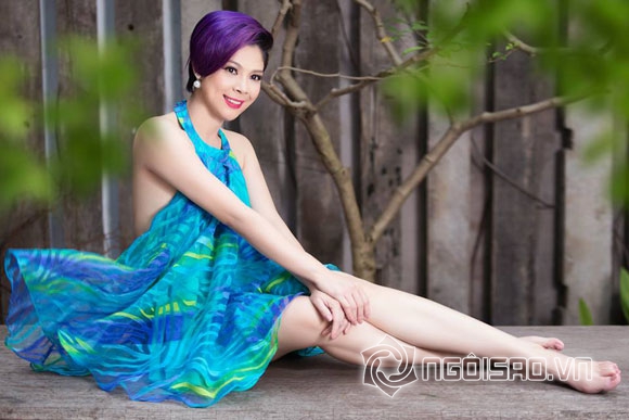 Thanh Thảo,búp bê Thanh Thảo,Thanh Thảo khoe lưng ong,Thanh Thảo dịu dàng
