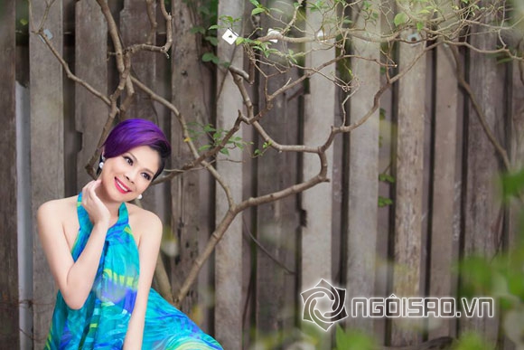 Thanh Thảo,búp bê Thanh Thảo,Thanh Thảo khoe lưng ong,Thanh Thảo dịu dàng