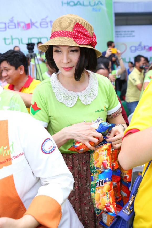 sao Việt, Xuân Lan, siêu mẫu Xuân Lan, bà mẹ một con Xuân Lan, lộ diện chồng tin đồn Xuân Lan, nữ giám khảo Vietnam's Next Top Model