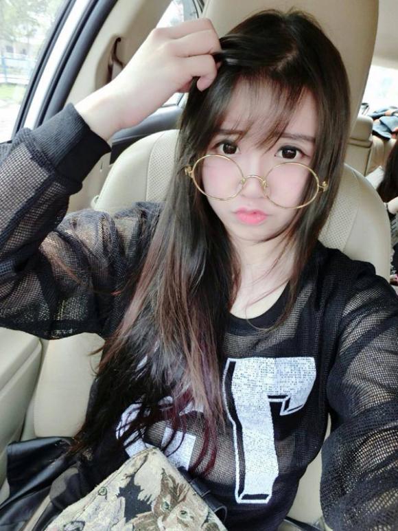 Nữ sinh,nữ sinh gốc Việt xinh đẹp gây sốt tại Malaysia