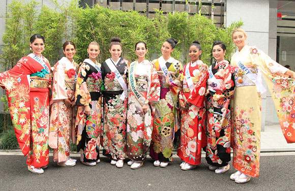 Đặng Thu Thảo,Thu Thảo mặc kimono,Thu Thảo duyên dáng,Hoa hậu Quốc tế 2014