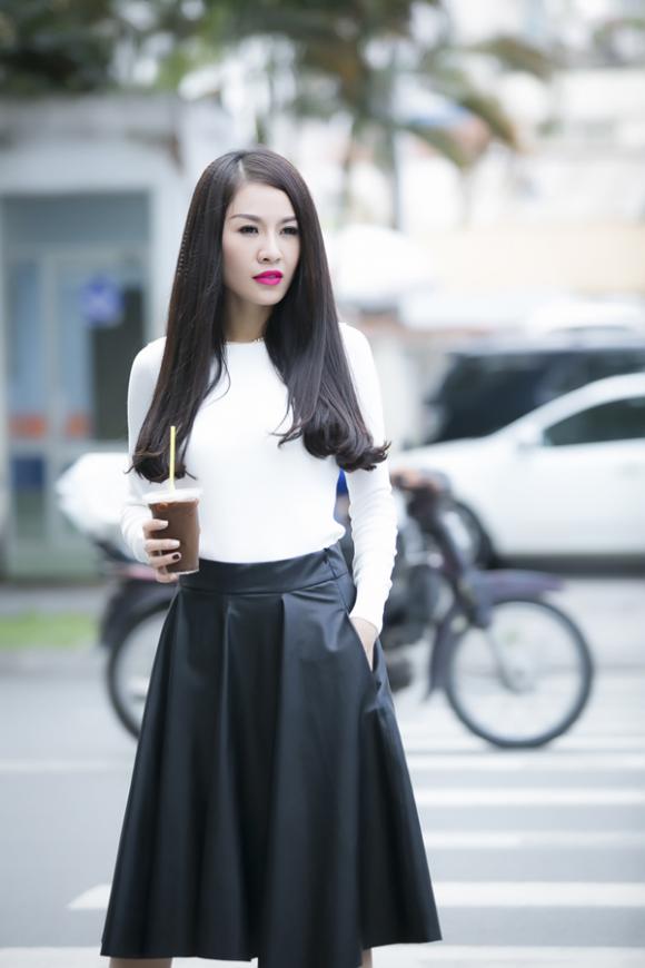 sao Việt, Quế Vân, Quế Vân thi Cặp đôi hoàn hảo, Quế Vân kín đáo, Quế Vân thả dáng giữa phố