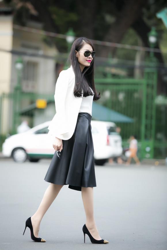 sao Việt, Quế Vân, Quế Vân thi Cặp đôi hoàn hảo, Quế Vân kín đáo, Quế Vân thả dáng giữa phố