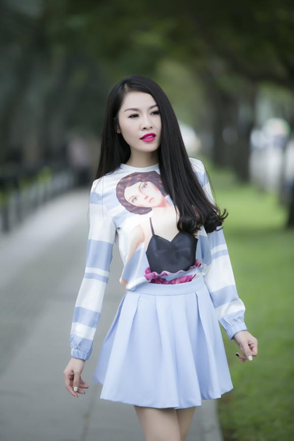 sao Việt, Quế Vân, Quế Vân thi Cặp đôi hoàn hảo, Quế Vân kín đáo, Quế Vân thả dáng giữa phố