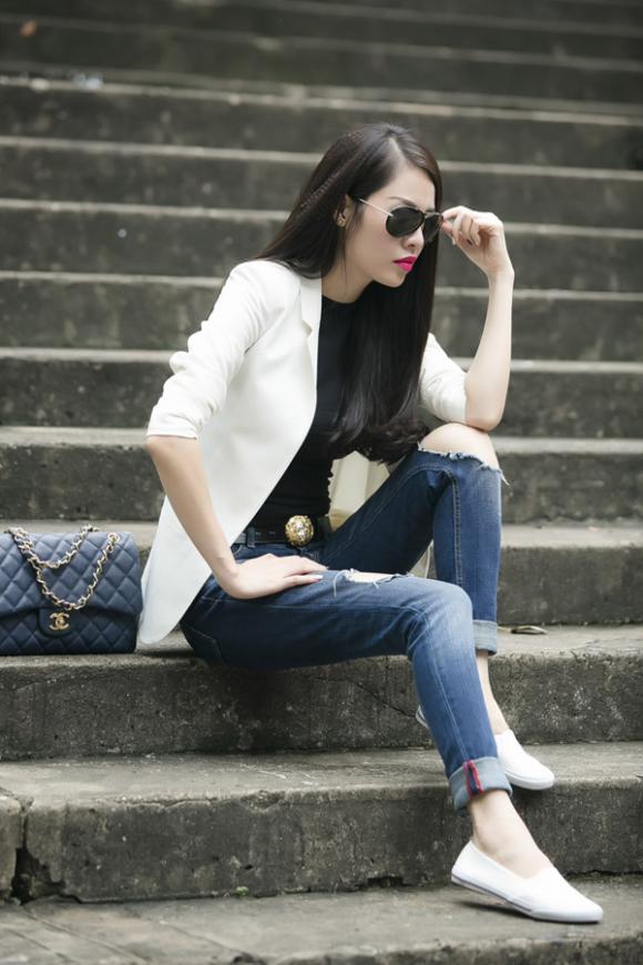 sao Việt, Quế Vân, Quế Vân thi Cặp đôi hoàn hảo, Quế Vân kín đáo, Quế Vân thả dáng giữa phố