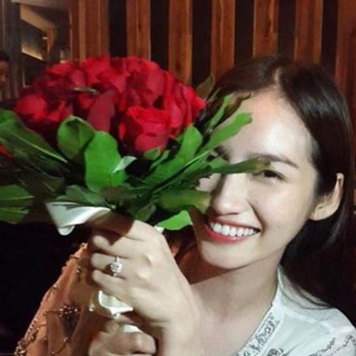 Nhẫn đính hôn sao,sao Việt, sao ngoại và những chiếc nhẫn đính hôn giá 'khủng'
