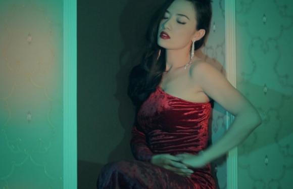 sao Việt, Tinna Tình, bông hồng lai Tinna Tình, tình cũ Charlie Nguyễn, Tinna Tình đá xéo đàn ông, MV Anh đến rồi đi