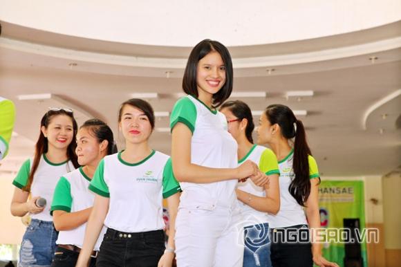 sao Việt, gái quê Lê Thị Phương, Lê Thị Phương chia tay chồng, Lê Thị Phương hờ hững eo thon, Lê Thị Phương thăm quan Khu du lịch Đại Nam