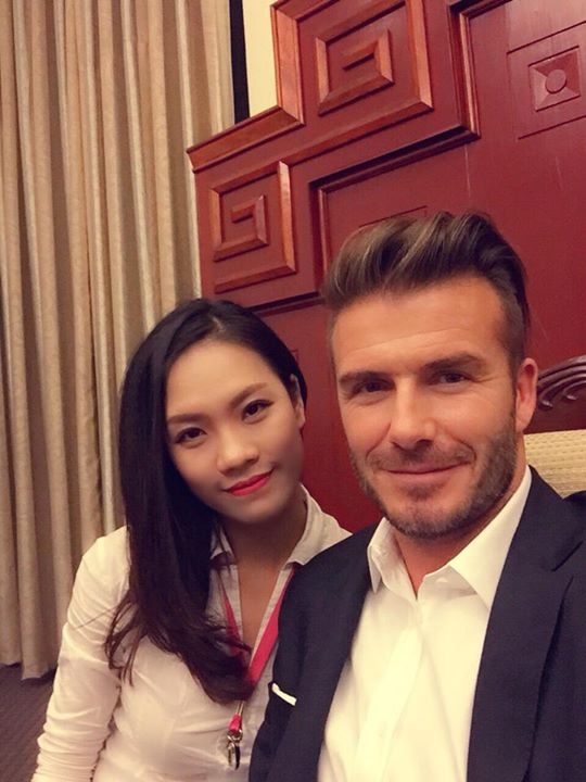 Cô gái,cô gái Việt, cô gái Việt chụp ảnh cùng Beckham gây sốt