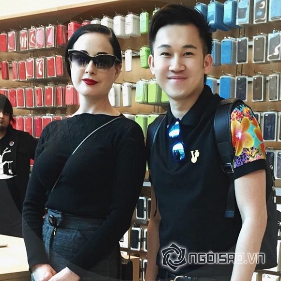 Dương Triệu Vũ chụp hình cùng Dita Von Teese, nam ca sĩ Dương Triệu Vũ, Dita Von Teese gợi cảm