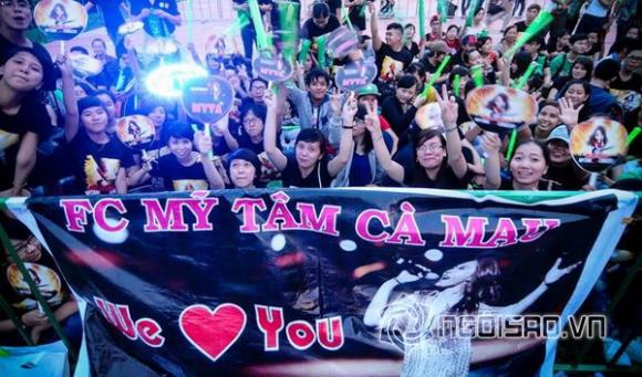 sao Việt, Mỹ Tâm, họa mi tóc nâu, Mỹ Tâm bật khóc, quốc tế khen ngợi liveshow Mỹ Tâm