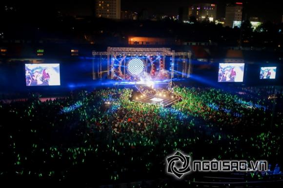 sao Việt, Mỹ Tâm, họa mi tóc nâu, Mỹ Tâm bật khóc, quốc tế khen ngợi liveshow Mỹ Tâm