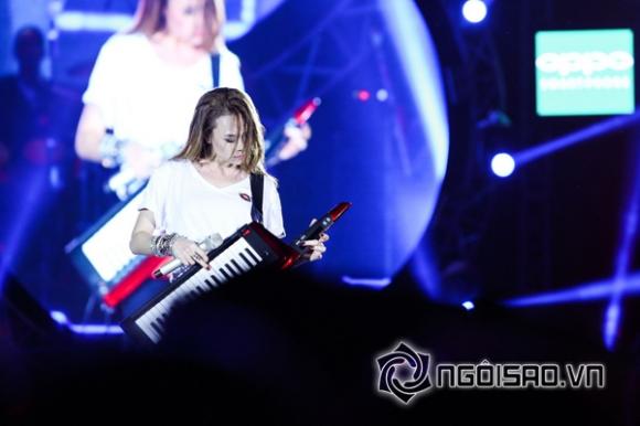 sao Việt, Mỹ Tâm, họa mi tóc nâu, Mỹ Tâm bật khóc, quốc tế khen ngợi liveshow Mỹ Tâm