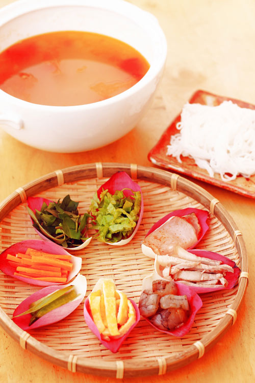 Món lẩu,thử làm món lẩu,thử làm lẩu thả ăn chơi ngày lạnh