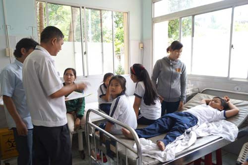 Vắc- xin,tiêm vắc xin,12 học sinh nhập viện sau khi tiêm vắc-xin