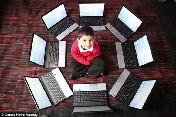 Bé trai,bé trai 5 tuổi,bé trai 5 tuổi làm chuyên gia máy tính của Microsoft