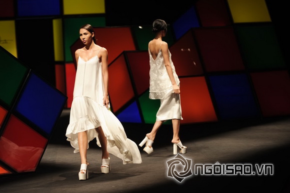 Sao việt,sao viet,ELLE Fashion Show,nhà thiết kế lê minh,nhà thiết kế an hương,thời trang họa tiết mèo