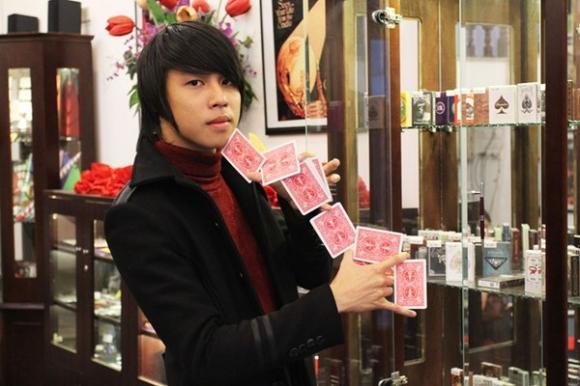 Nguyễn Việt Hoàng, ảo thuật gia trẻ tuổi, ảo thuật gia trẻ kiếm nhiều tiền 
