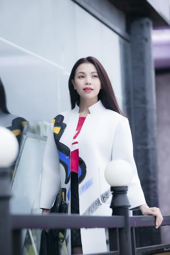 Sao việt,sao viet,ca sĩ trà ngọc hằng,á hậu trà ngọc hằng,diễn viên minh anh,trà ngọc hằng tình tứ minh anh