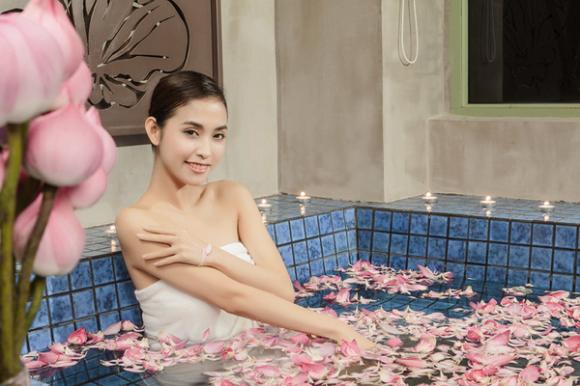 sao Việt, MC Trấn Thành chia tay Mai Hồ, bạn gái cũ Trấn Thành, hotgirl Mai Hồ, Mai Hồ khoe vẻ đẹp tinh khôi