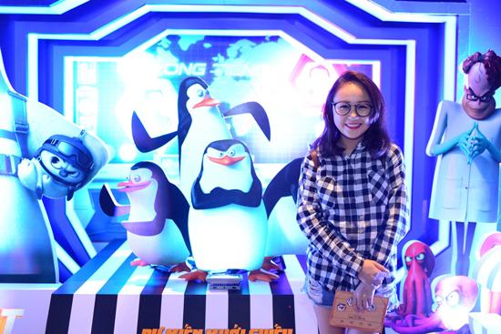 Thiện Thanh, con gái Thanh Lam, Thiện Thanh đi xem phim hoạt hình, Penguins Of Madagascar, Biệt đội cánh cụt vùng Madagascar