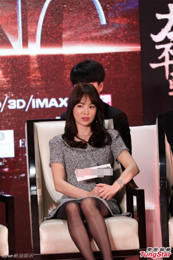Song Hye Kyo và Takeshi Kaneshir, Song Hye Kyo xinh tươi tại họp báo, Song Hye Kyo và Kim Thành Vũ bộ phim The Crossing
