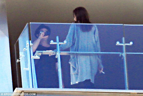 Angelina Jolie,Brad Pitt,Angelina cãi nhau với Brad,vợ chồng Brangelina,sao Hollywood
