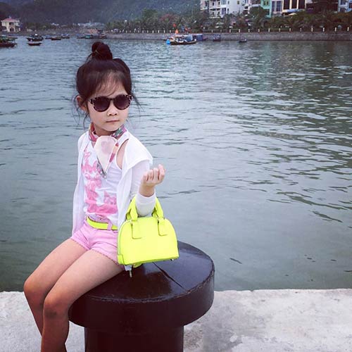 Cô bé,cô bé 7 tuổi,cô bé top 10 mẫu nhí 
