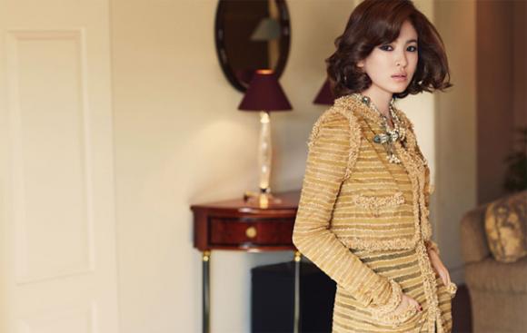 Song Hye Kyo trên tạp chí, Song Hye Kyo khoe đường cong chữ S, vẻ đẹp của Song Hye Kyo

