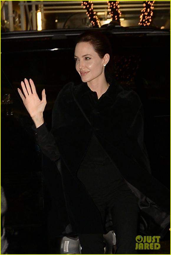 Angelina Jolie, Angelina Jolie bị tai nạn, Angelina Jolie mệt mỏi