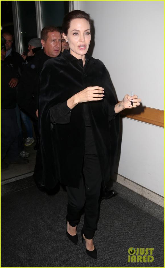 Angelina Jolie, Angelina Jolie bị tai nạn, Angelina Jolie mệt mỏi