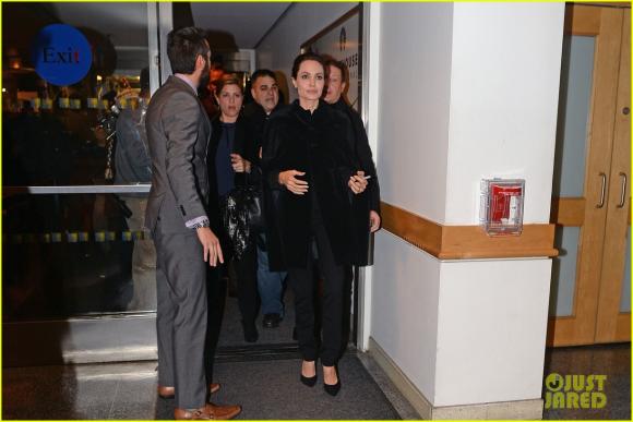 Angelina Jolie, Angelina Jolie bị tai nạn, Angelina Jolie mệt mỏi