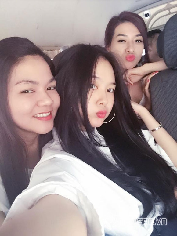 Linh Chi,Linh Chi khoe anh trai,chị gái Linh Chi,sao Việt khoe người thân