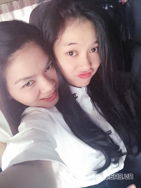 Linh Chi,Linh Chi khoe anh trai,chị gái Linh Chi,sao Việt khoe người thân