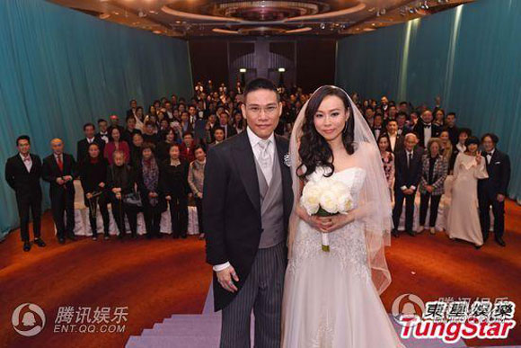 Tô Vĩnh Khang,Phùng Thúy San,vợ Tô Vĩnh Khang đeo nhiều vòng vàng,đám cưới của Tô Vĩnh Khang
