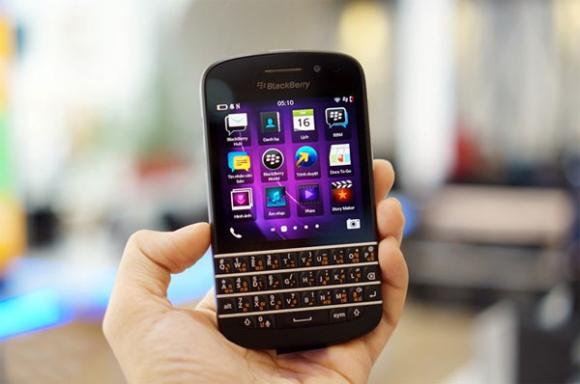 HTC 8X, BlackBerry Z10, Smartphone giảm giá